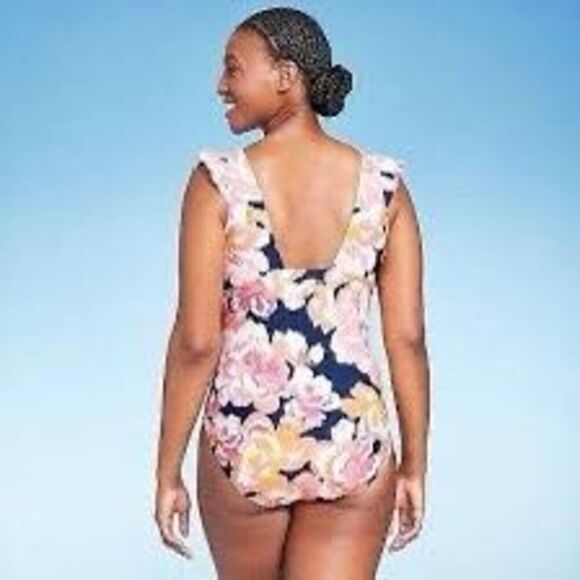 Women's Full Coverage Floral Ruffle size medium One Piece Swimsuit - Picture 2 of 5